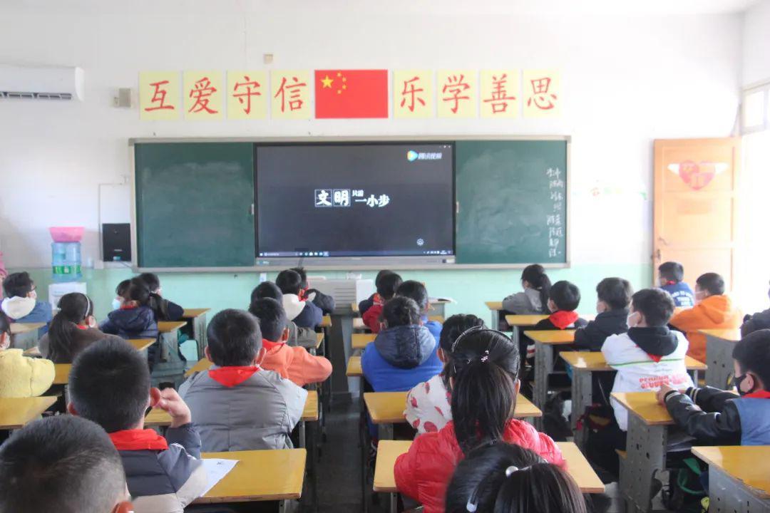 除了首付买房还要交的哪些费用游戏画面